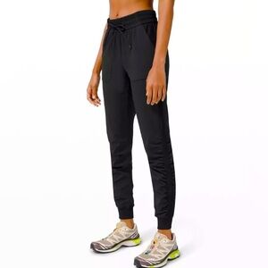 Lululemon Beyond the Studio Jogger Black- Women's 6